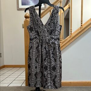 Banana Republic 100% Silk Dress Size 4P